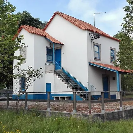 Casa Do Guarda Hébergement de vacances Cativelos